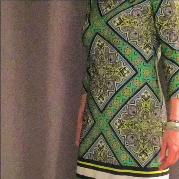 VINCE CAMUTO Shift Dress Green Geometric Round Neckline size 8 - Picture 3 of 7